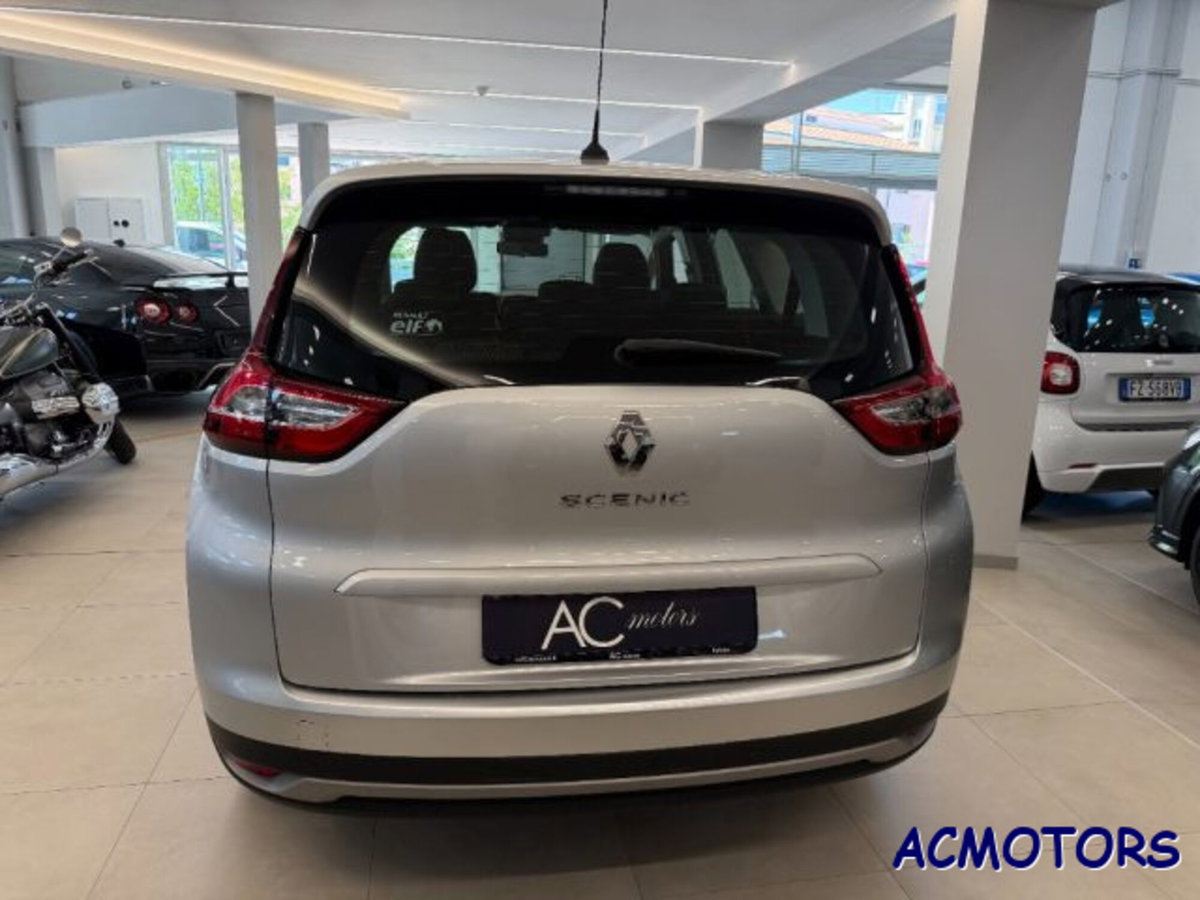 Renault Scenic E-Tech Electric 1.9 dCi Confort Dynamique (4)