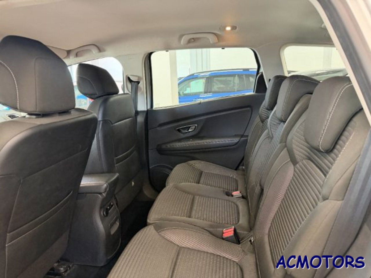 Renault Scenic E-Tech Electric 1.9 dCi Confort Dynamique (9)
