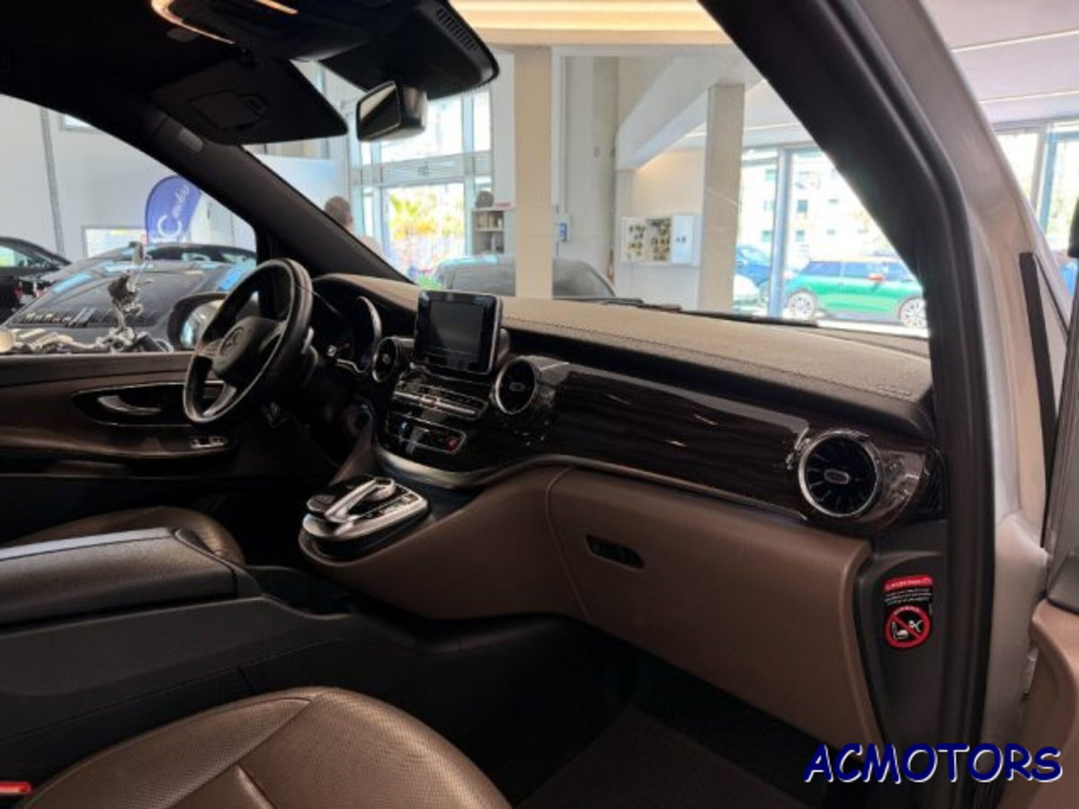 Mercedes-Benz Classe V 250 d Automatic 4Matic Premium Business Compact (18)