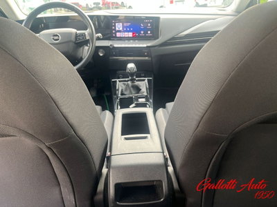 Opel Astra 1.2 Turbo 110 CV Elegance (18)
