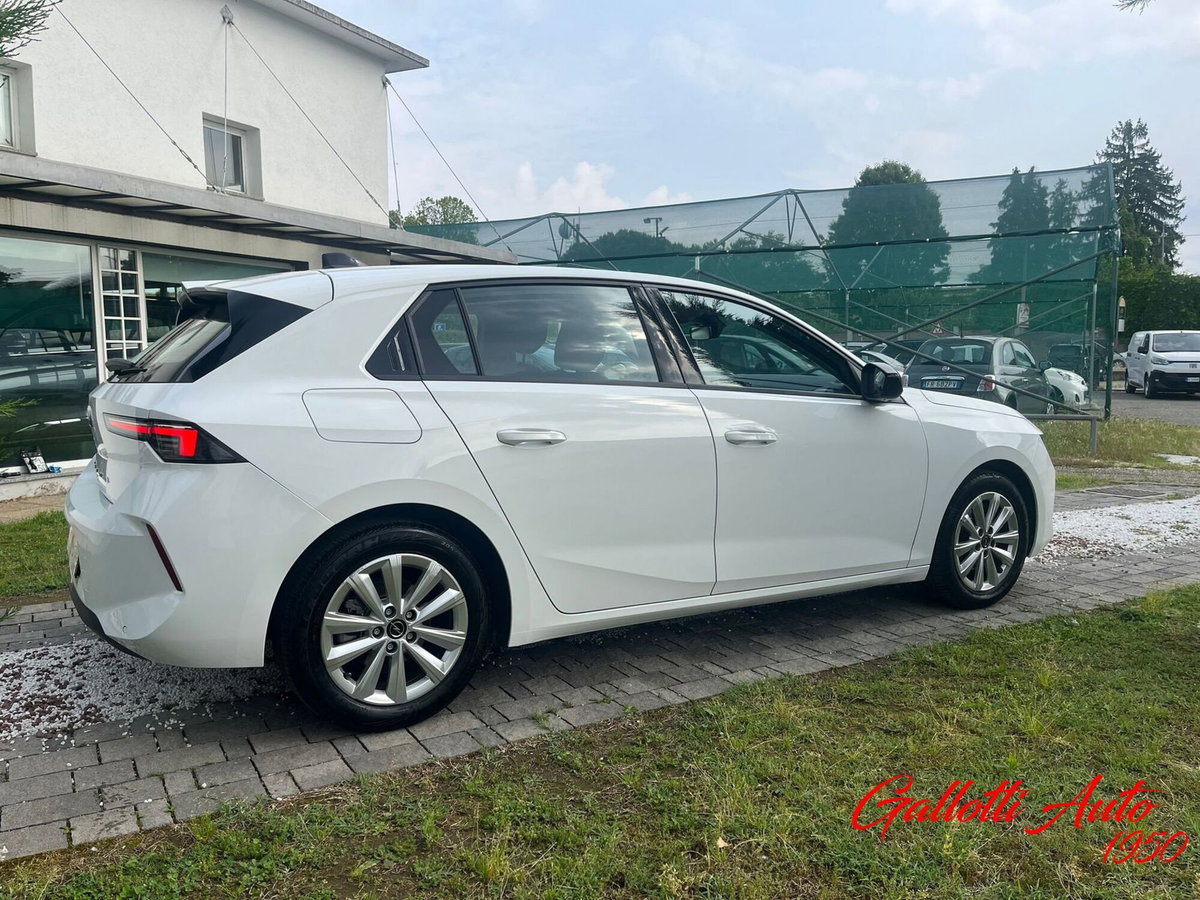 Opel Astra 1.2 Turbo 110 CV Elegance (20)