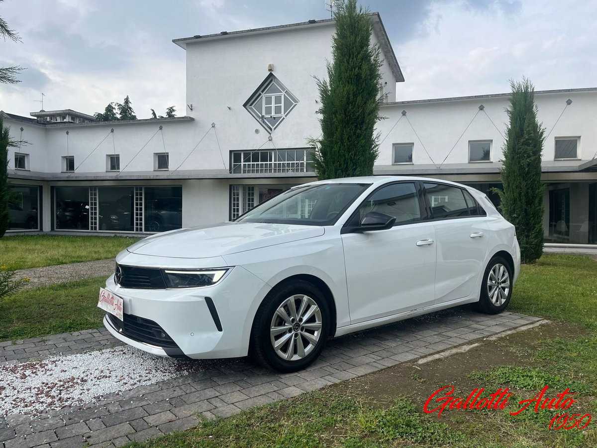 Opel Astra 1.2 Turbo 110 CV Elegance (4)