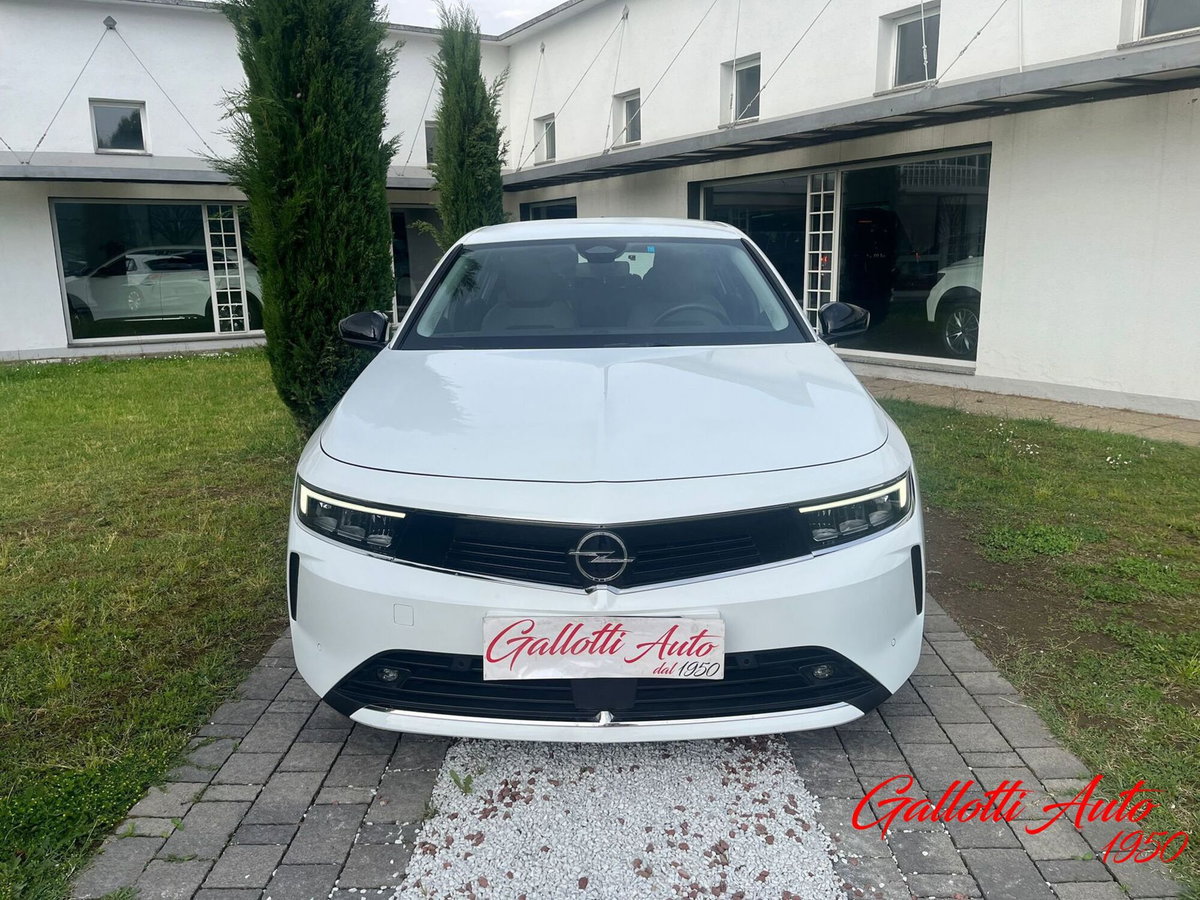 Opel Astra 1.2 Turbo 110 CV Elegance (5)