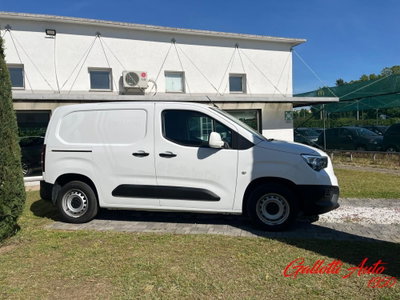 Opel Combo Furgone Cargo 1.5 Diesel 100CV S&S PL-DC 850kg Essentia (17)