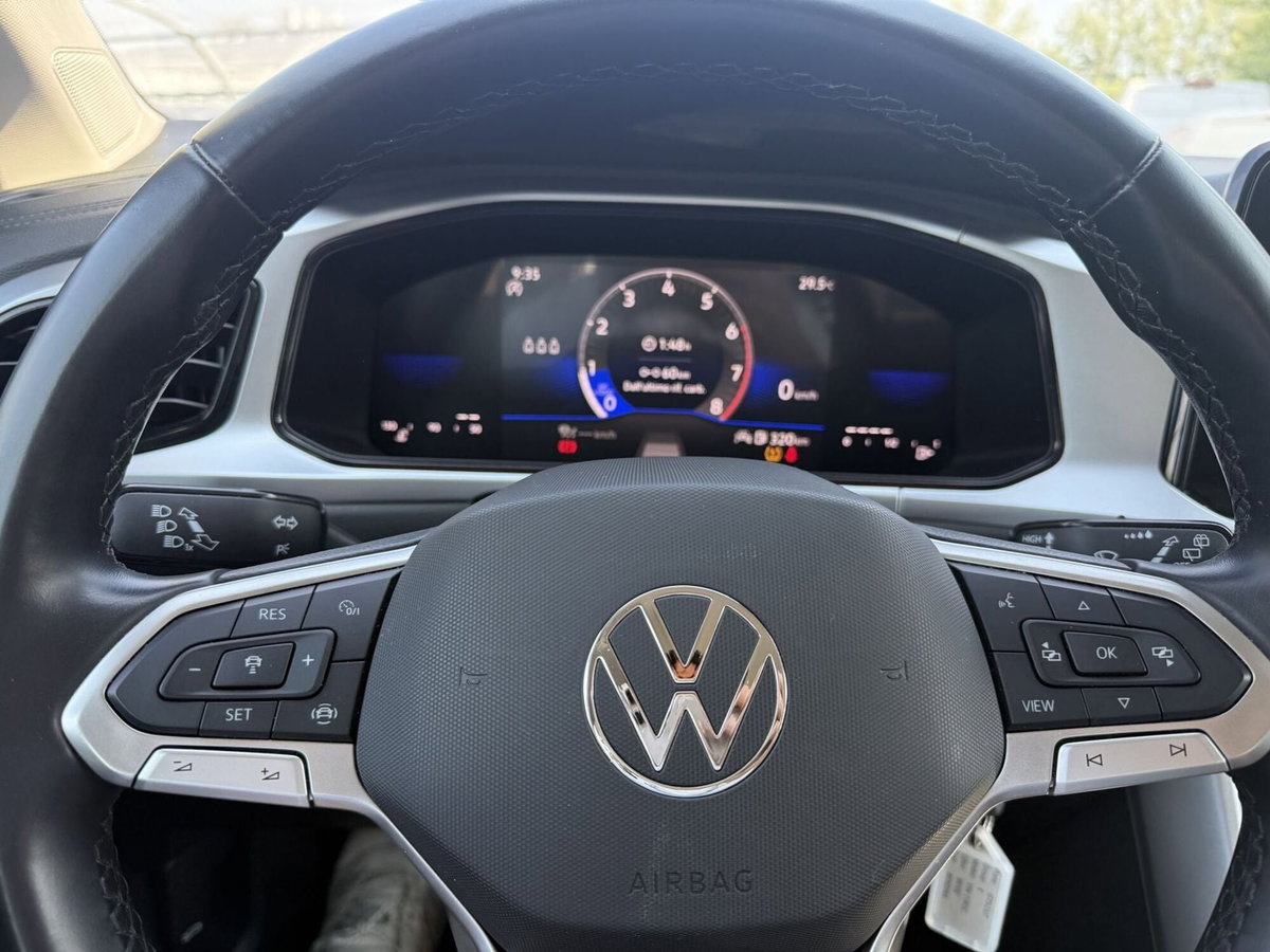 Volkswagen T-Roc 1.0 tsi Life 115cv (15)
