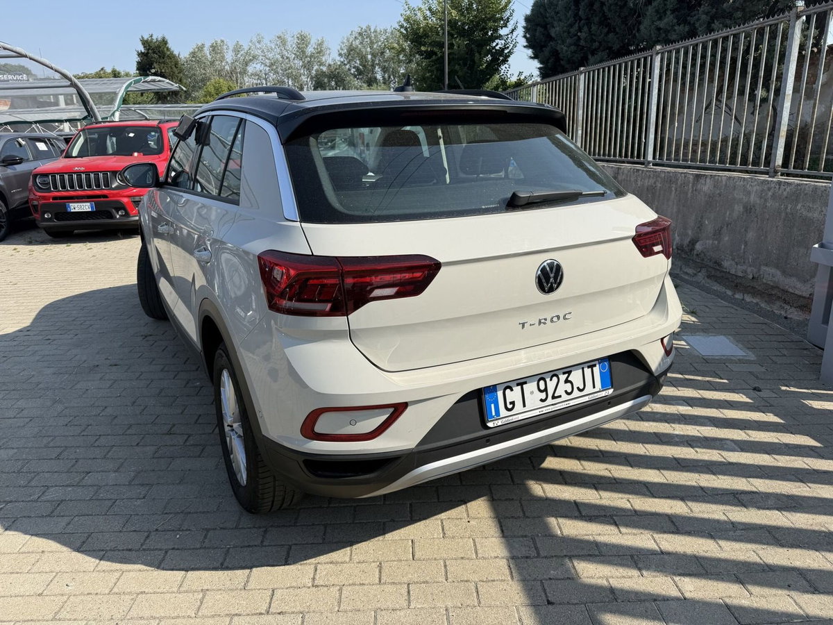 Volkswagen T-Roc 1.0 tsi Life 115cv (6)