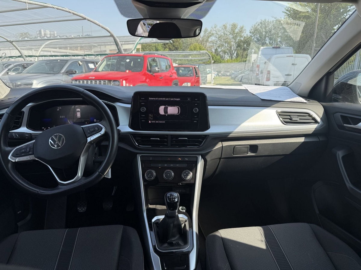 Volkswagen T-Roc 1.0 tsi Life 115cv (9)