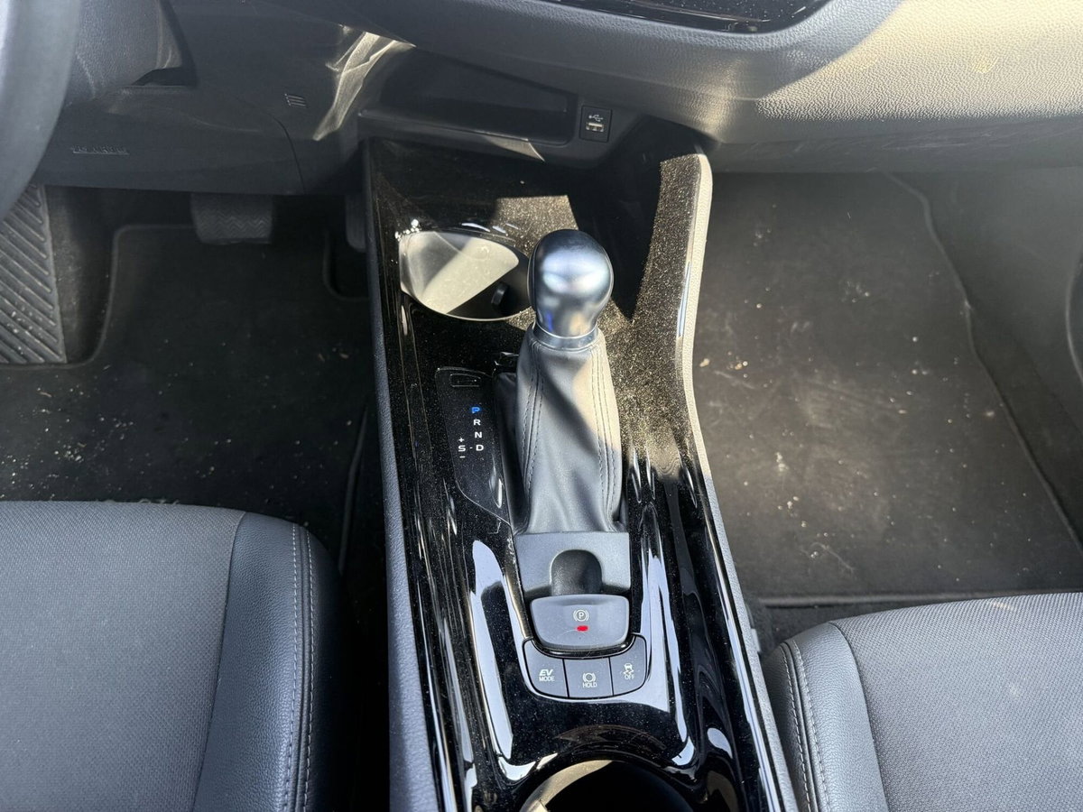 Toyota Toyota C-HR 2.0 Hybrid E-CVT Lounge (11)