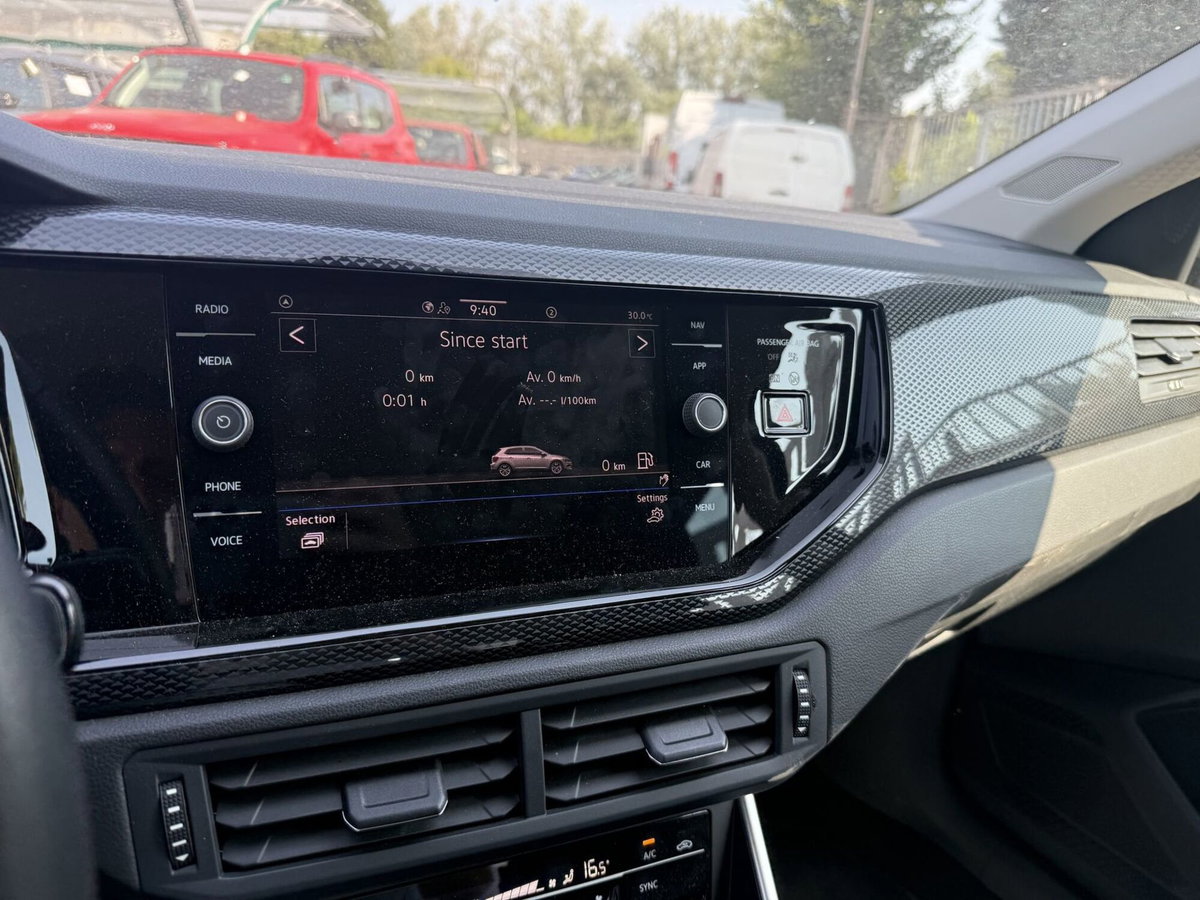 Volkswagen Polo 1.0 tsi Life 95cv dsg (16)
