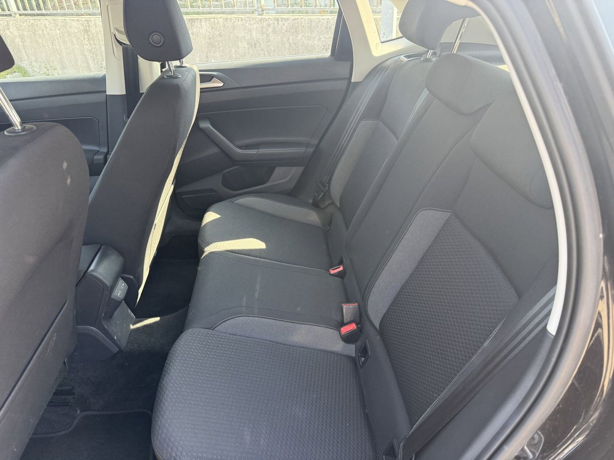 Volkswagen Polo 1.0 tsi Life 95cv dsg (9)