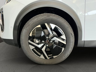 Peugeot 2008 1.2 hybrid Allure 145cv e-dcs6 (4)
