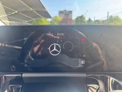 Mercedes-Benz GLA SUV 180 d Automatic Business (15)