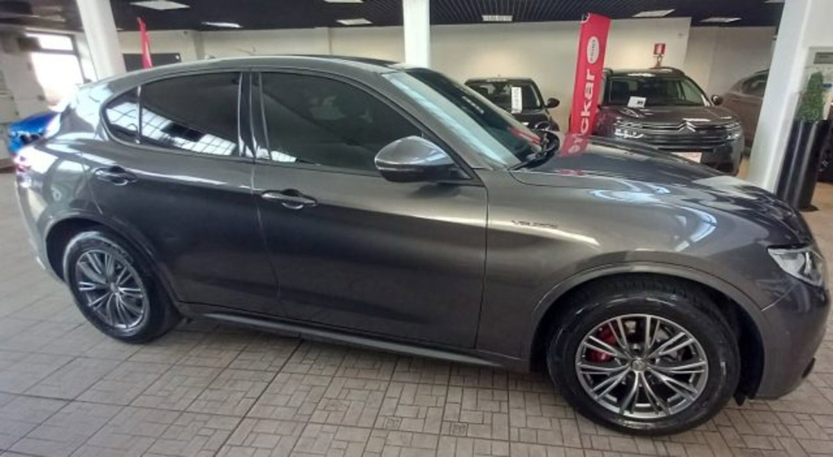 Alfa Romeo Stelvio Stelvio 2.2 Turbodiesel 210 CV AT8 Q4 Veloce (3)