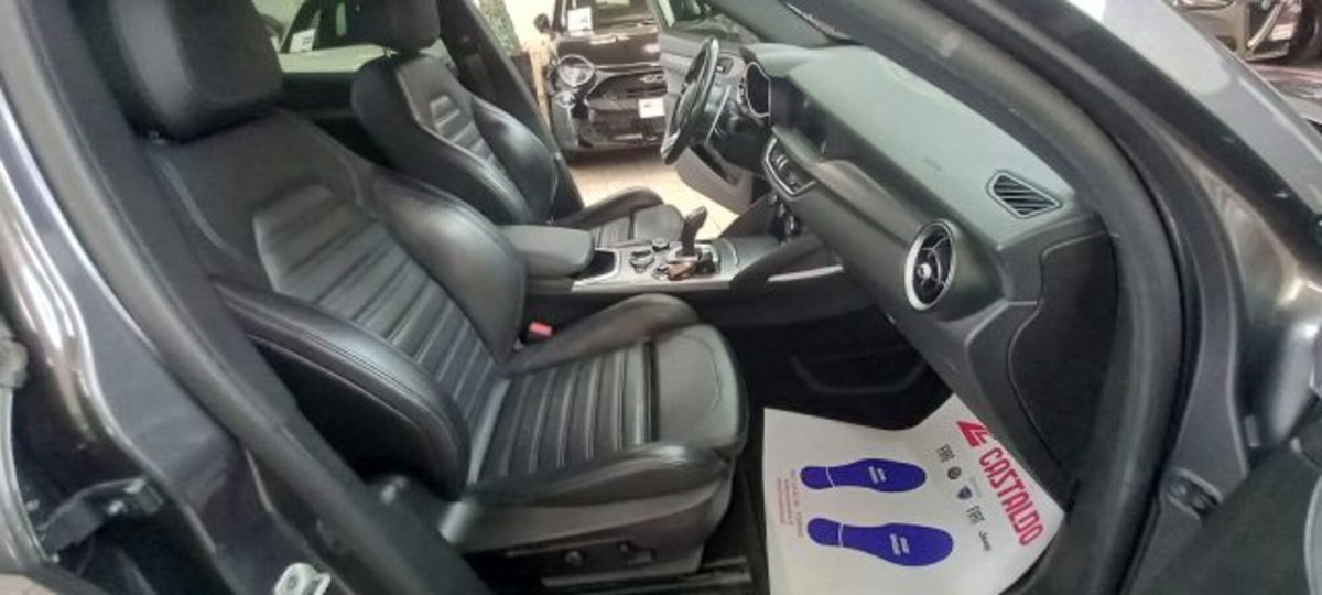 Alfa Romeo Stelvio Stelvio 2.2 Turbodiesel 210 CV AT8 Q4 Veloce (6)