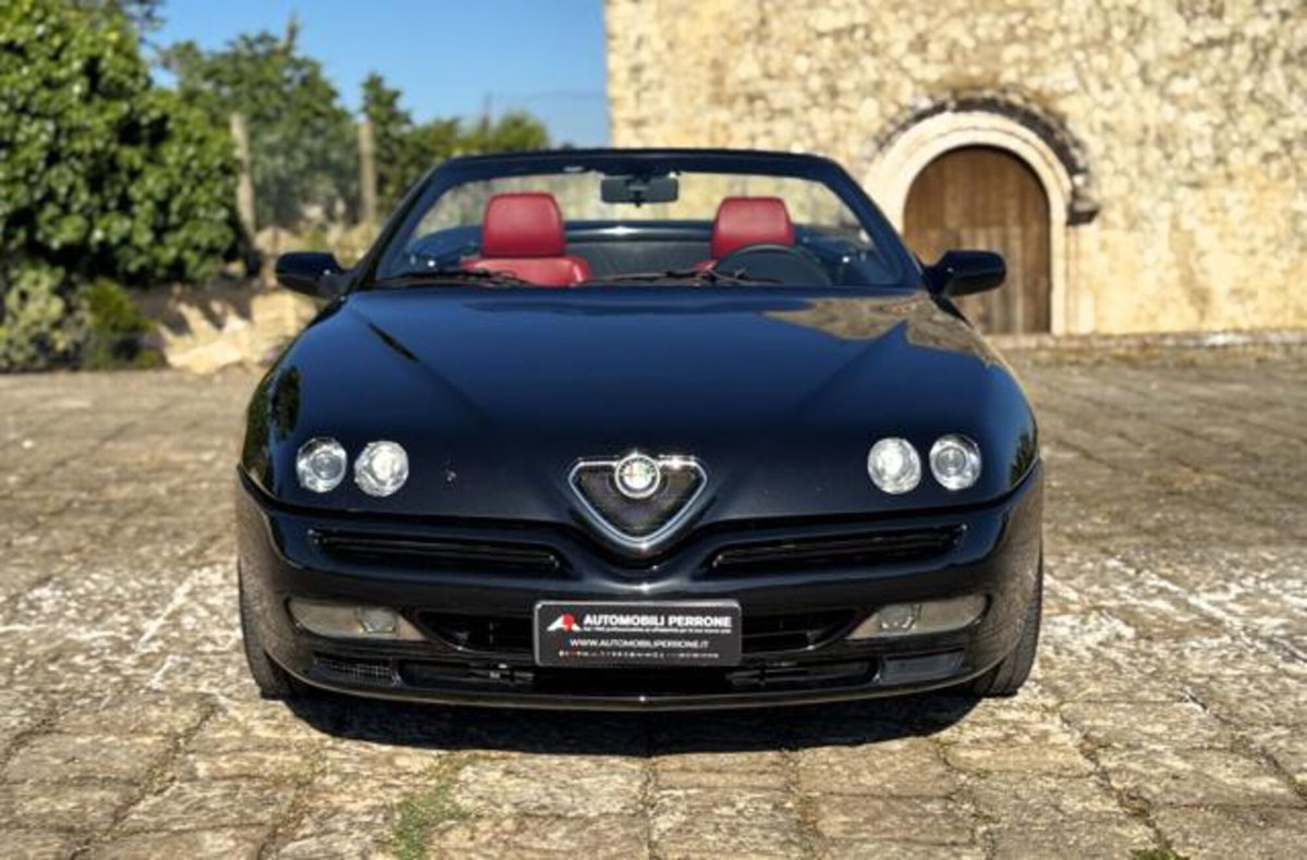 Alfa Romeo Spider 3.0i V6 24V cat L (10)