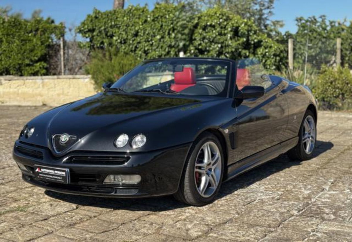 Alfa Romeo Spider 3.0i V6 24V cat L (11)
