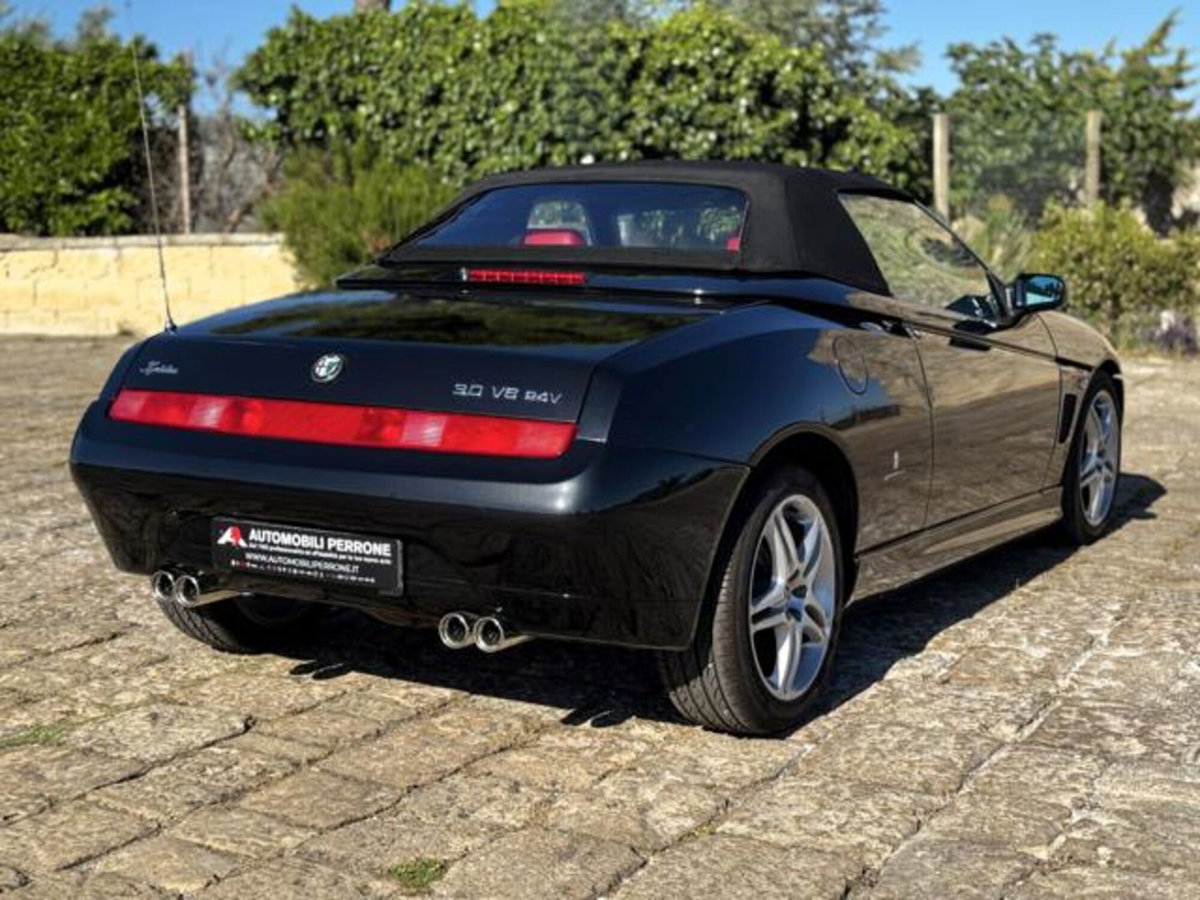 Alfa Romeo Spider 3.0i V6 24V cat L (13)
