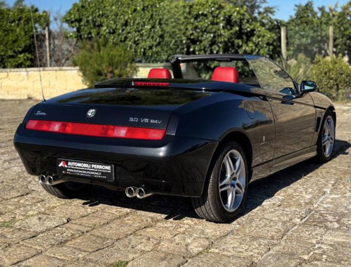 Alfa Romeo Spider 3.0i V6 24V cat L (14)