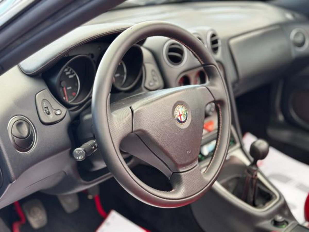 Alfa Romeo Spider 3.0i V6 24V cat L (16)