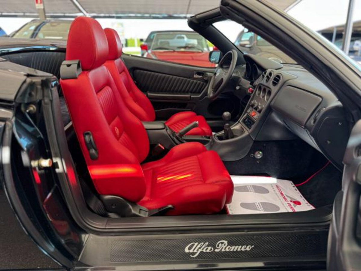 Alfa Romeo Spider 3.0i V6 24V cat L (20)