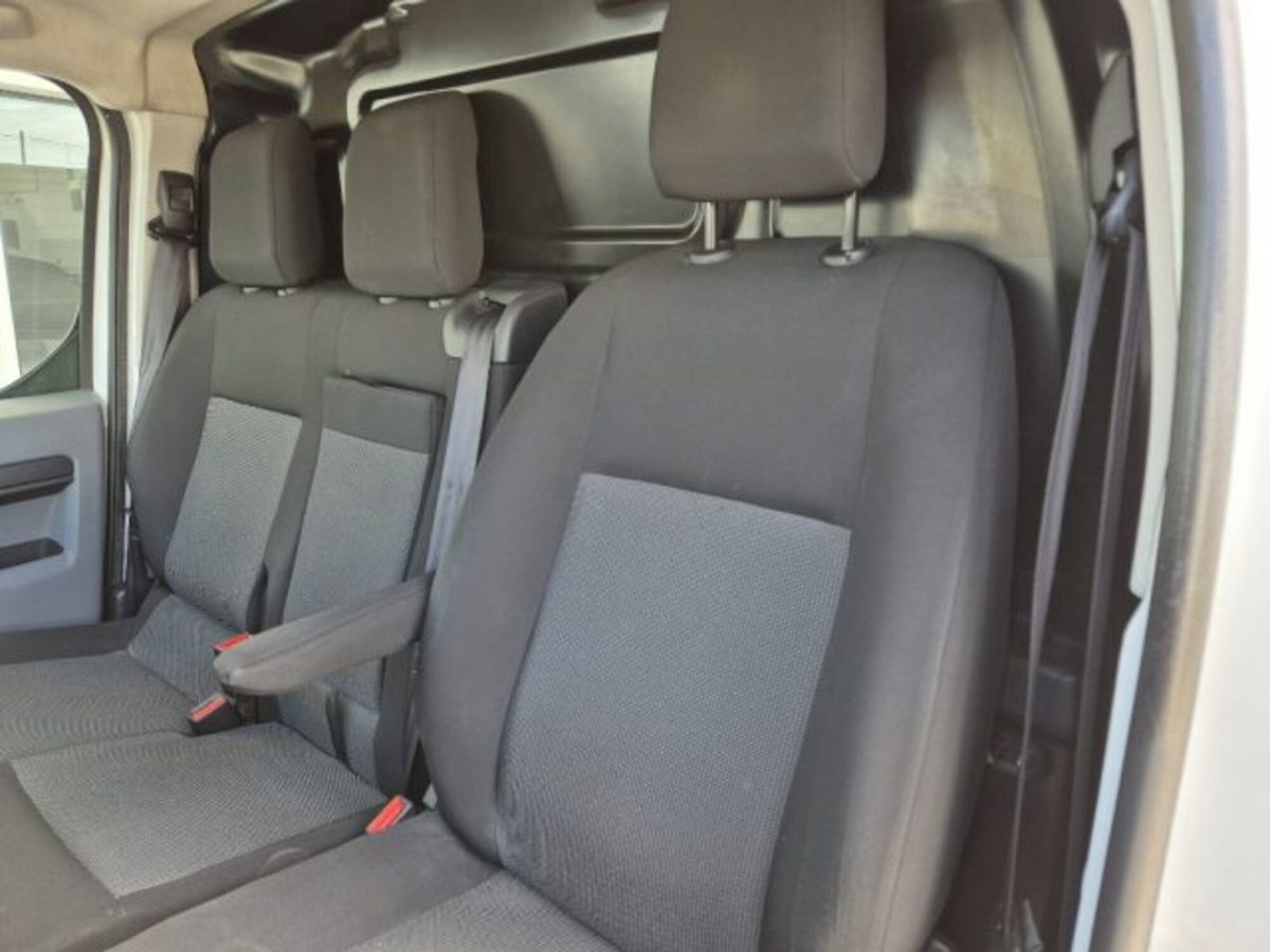Opel Vivaro 1.5 Diesel 100CV S&S PL-TN M (7)