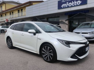 Toyota Corolla Touring Sports 1.8h Active auto (2)