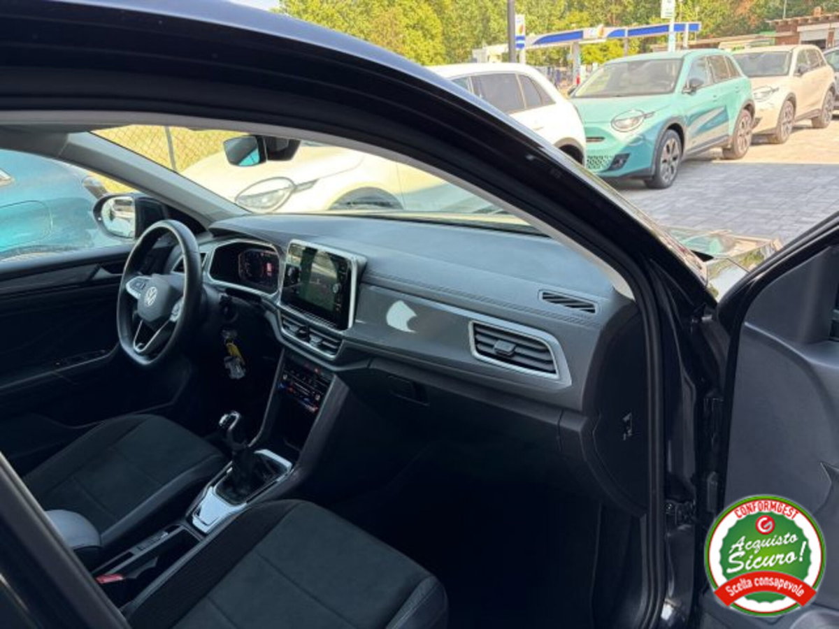 Volkswagen T-Roc 1.0 tsi Style 115cv (12)