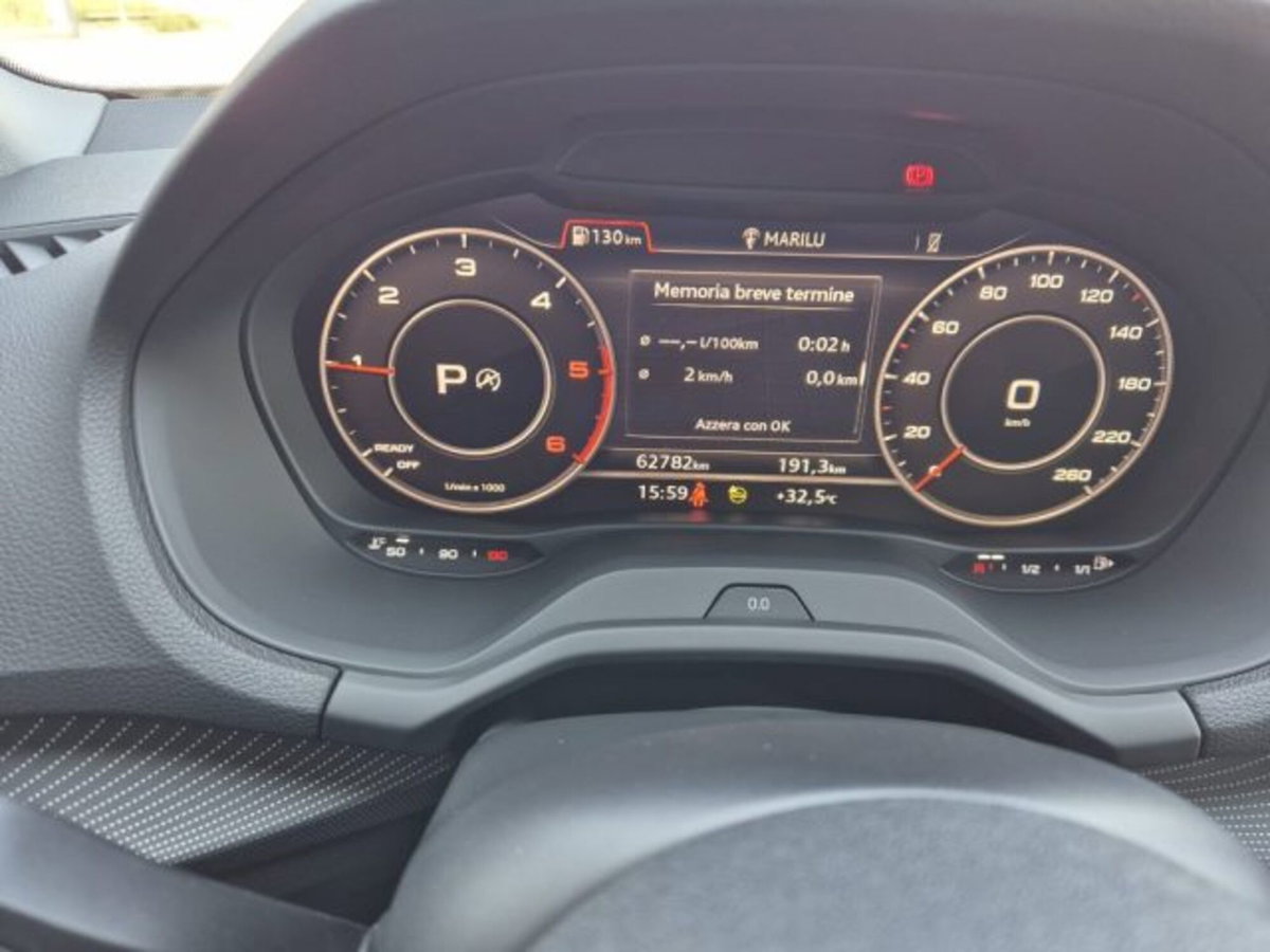 Audi Q2 Q2 30 TDI S tronic Identity Black (11)