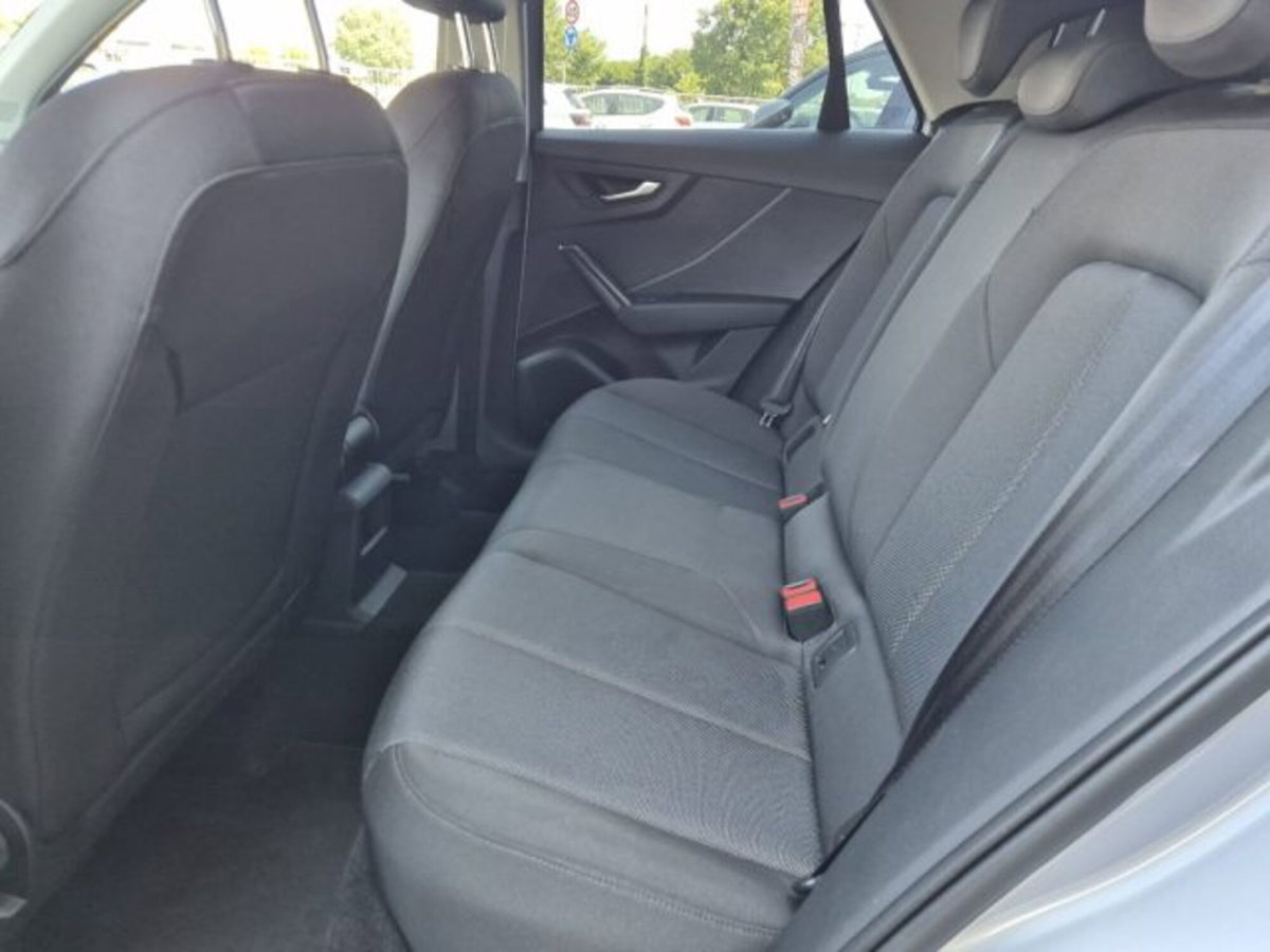 Audi Q2 Q2 30 TDI S tronic Identity Black (8)