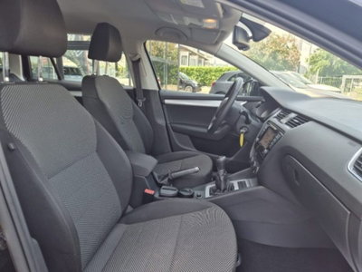Skoda Octavia Station Wagon 1.6 TDI CR 105 CV Wagon Ambition (9)