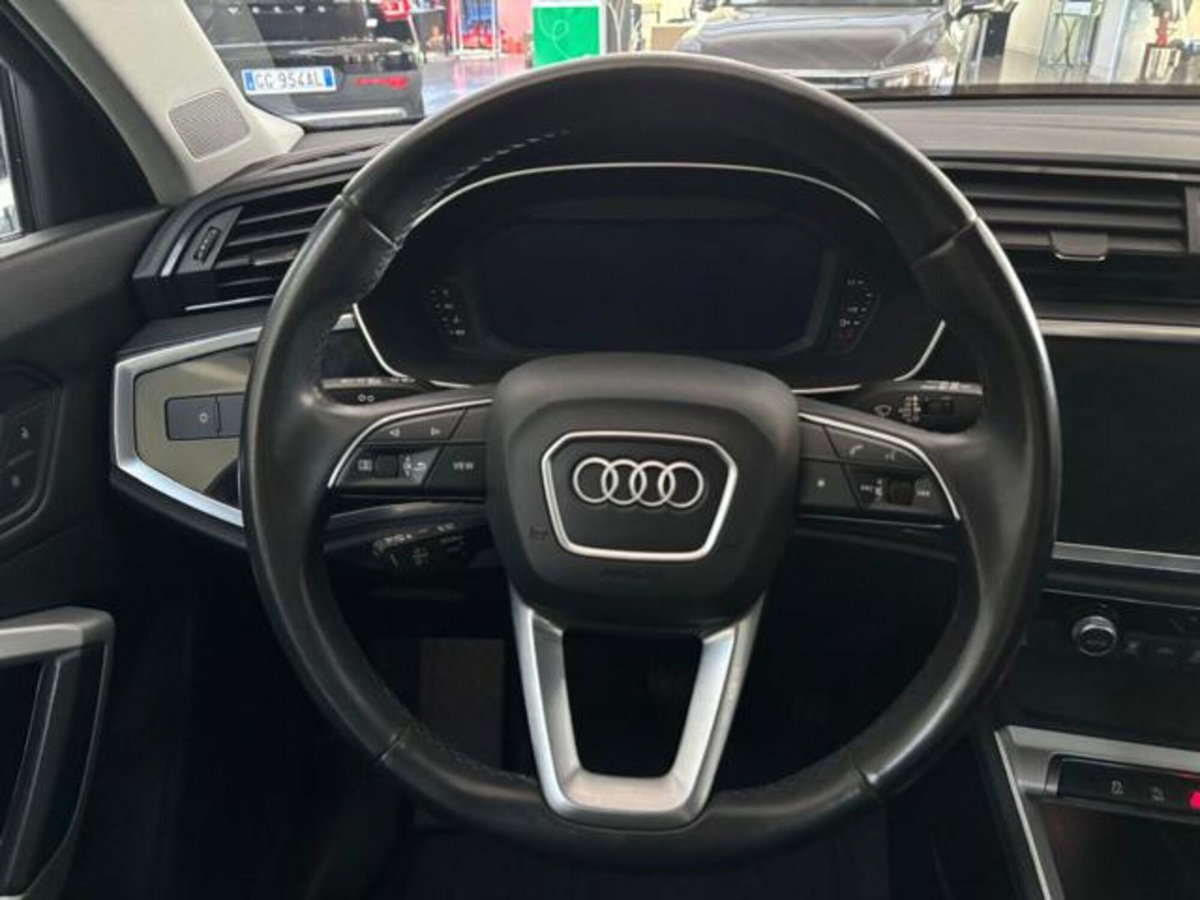 Audi Q3 35 TDI quattro S tronic Business Advanced (11)