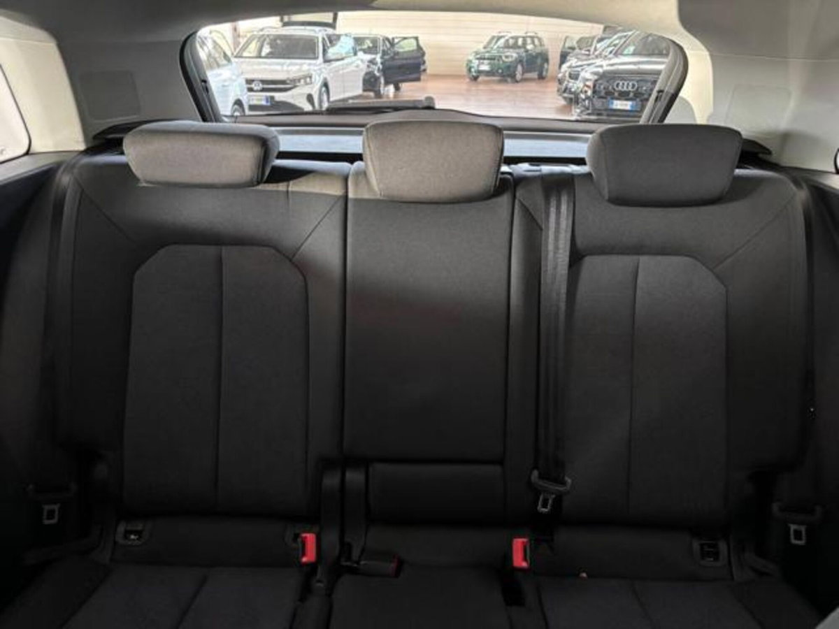 Audi Q3 35 TDI quattro S tronic Business Advanced (15)