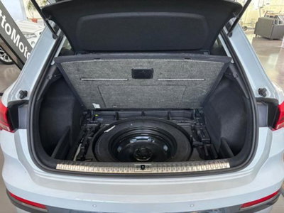 Audi Q3 35 TDI quattro S tronic Business Advanced (17)