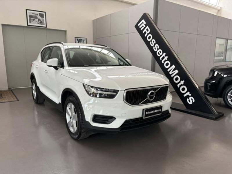 Volvo XC40 T2 Momentum Core