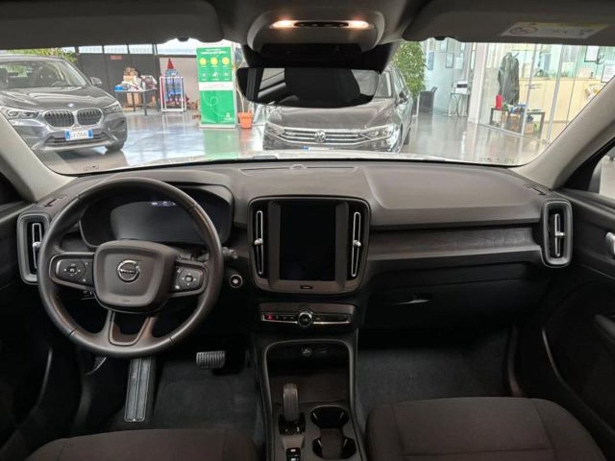 Volvo XC40 T2 Momentum Core (10)