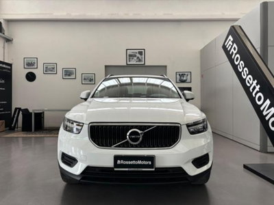 Volvo XC40 T2 Momentum Core (2)