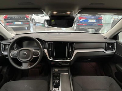 Volvo V60 B3 Geartronic Momentum Business Pro (7)