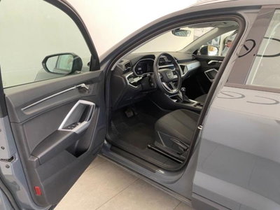 Audi Q3 35 TFSI Business (13)
