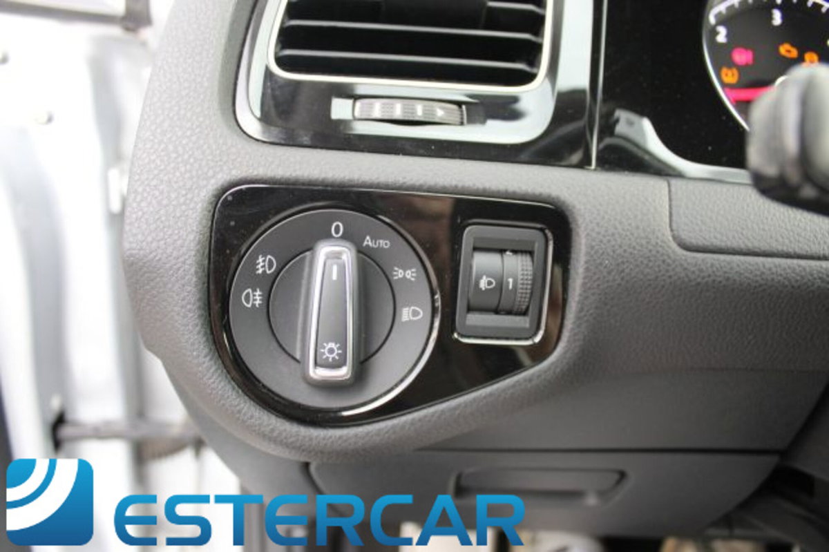 Volkswagen Golf 1.6 TDI 115 CV 5p. Highline BlueMotion Technology (19)
