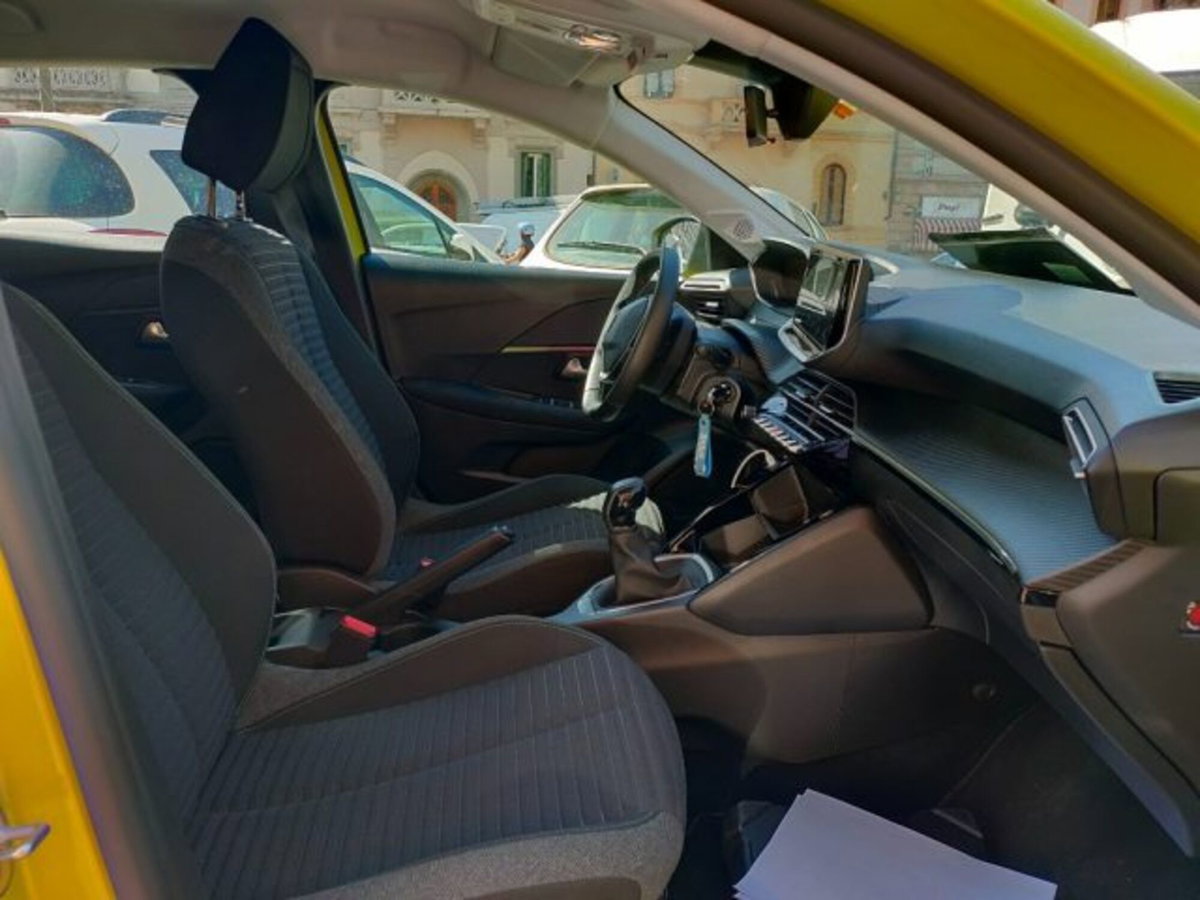 Peugeot 208 1.2 puretech Active s&s 75cv (15)