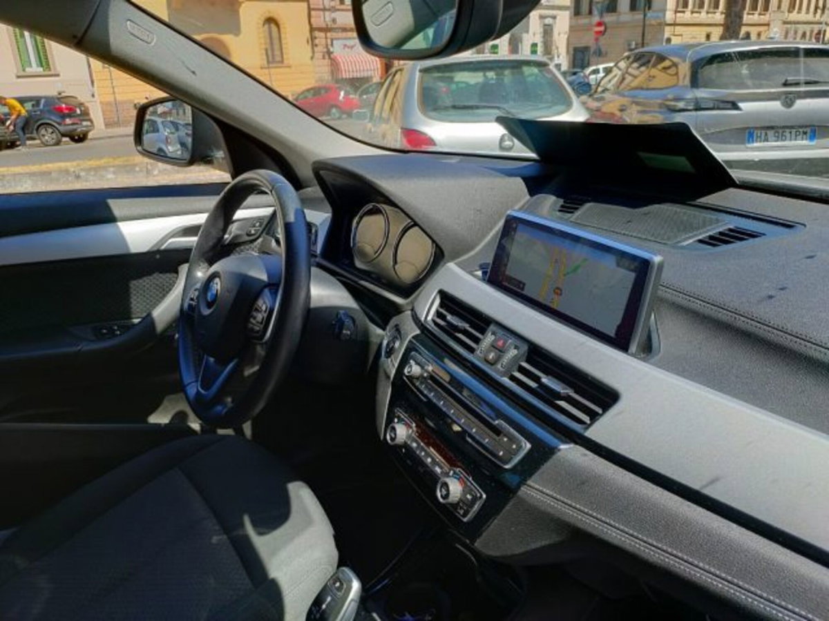 BMW X2 sDrive18d Business-X (16)