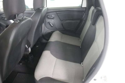 Dacia Duster 1.6 110CV 4x2 GPL Lauréate (9)