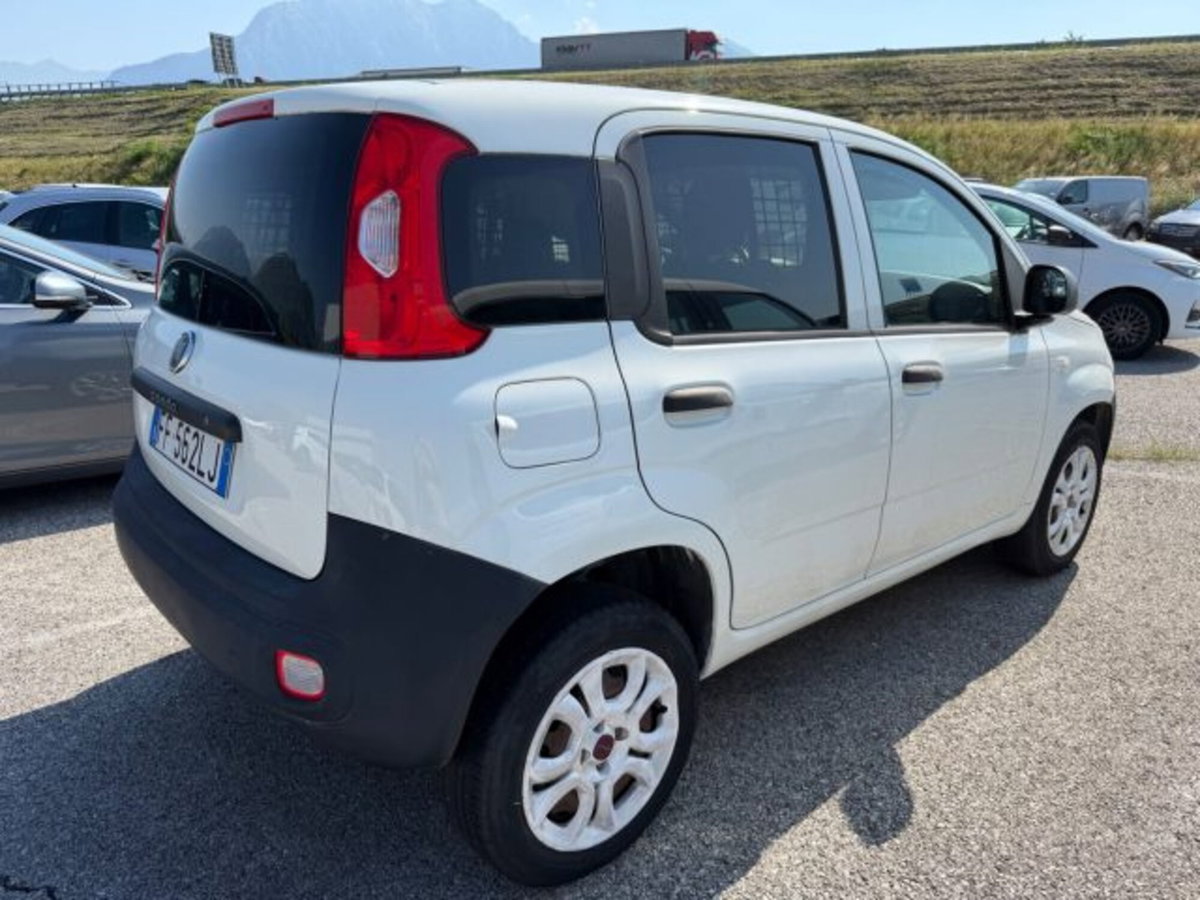 Fiat Panda 0.9 TwinAir Turbo Natural Power Pop Van 2 posti (4)
