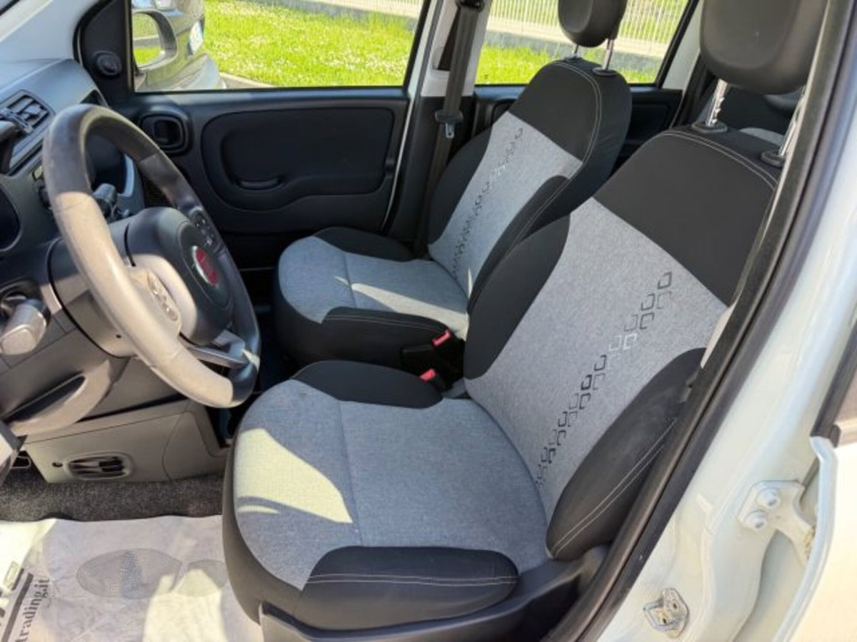 Fiat Panda 0.9 TwinAir Turbo Natural Power Lounge (8)