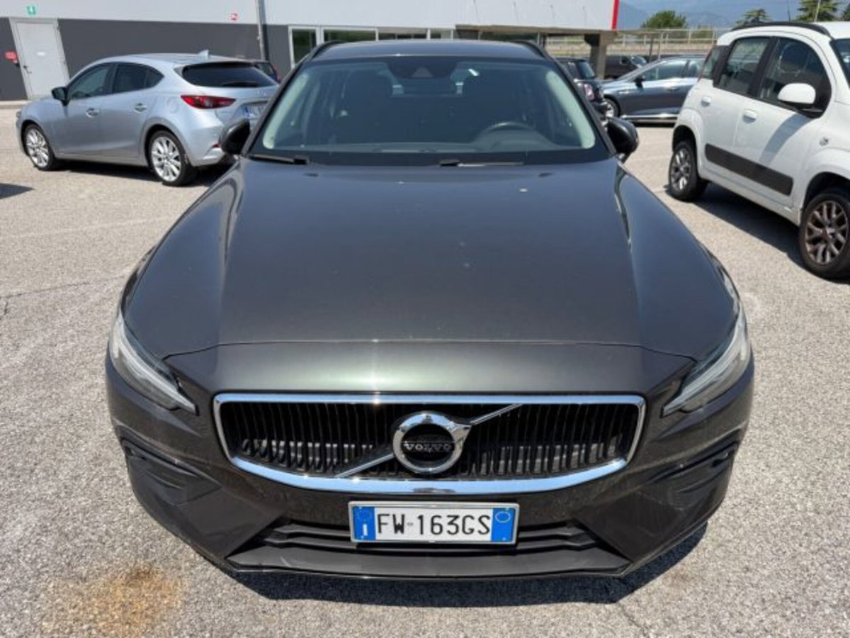 Volvo V60 D3 Momentum Business (2)