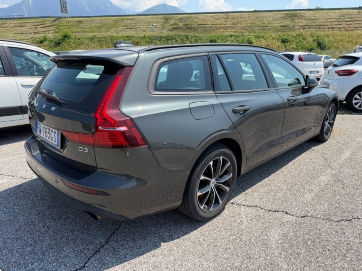 Volvo V60 D3 Momentum Business (4)