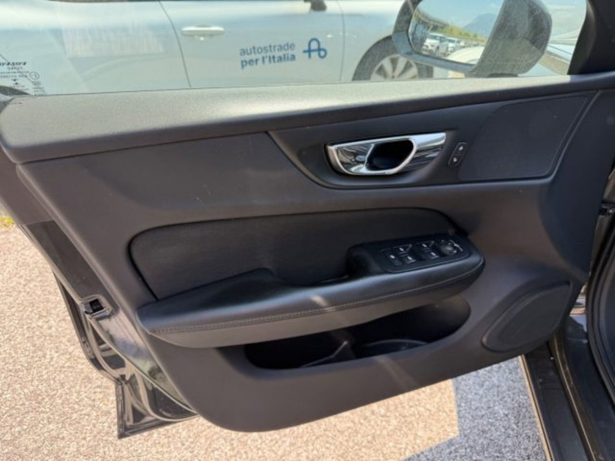 Volvo V60 D3 Momentum Business (7)