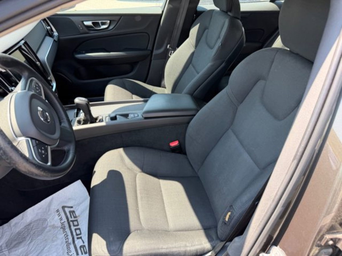 Volvo V60 D3 Momentum Business (8)