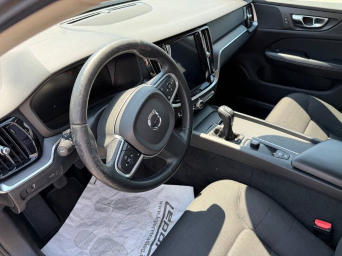 Volvo V60 D3 Momentum Business (9)