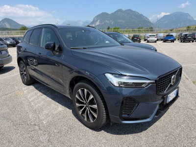 Volvo XC60 B4 (d) AWD automatico Plus Dark (3)
